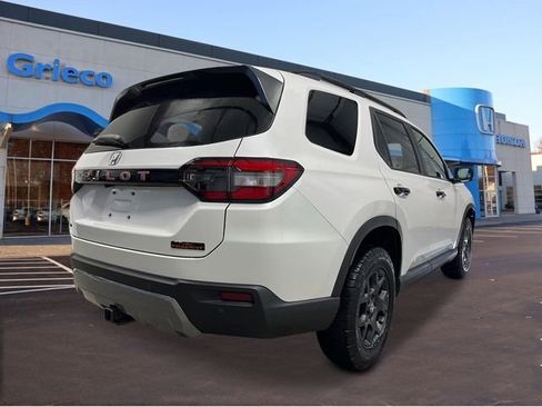 New 2026 Honda Pilot TrailSport image 5