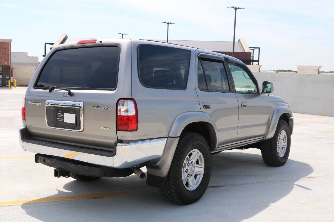 Used 2002 Toyota 4Runner SR5 AWD/4WD image 47