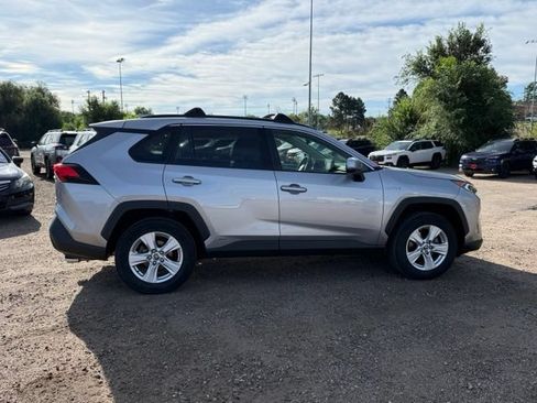 Used 2020 Toyota RAV4 XLE w/ Convenience Package AWD/4WD image 6