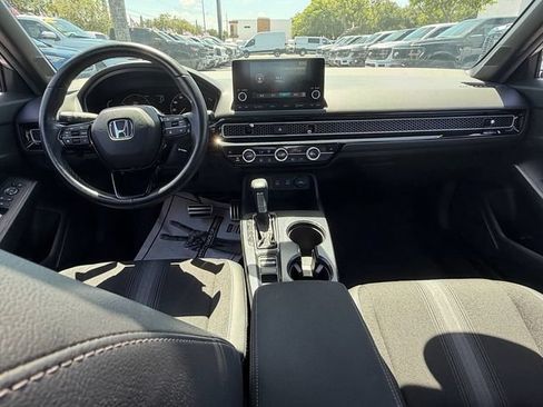 Used 2025 Honda Civic Sport image 13