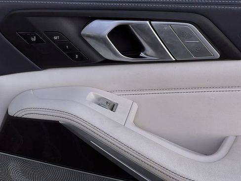 Used 2019 BMW X7 xDrive50i w/ Dynamic Handling Package image 28