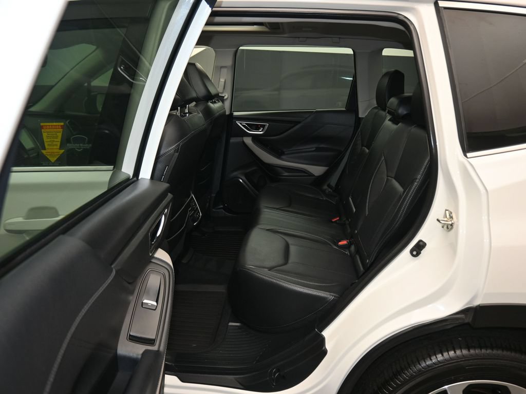 Used 2022 Subaru Forester Limited AWD/4WD image 32