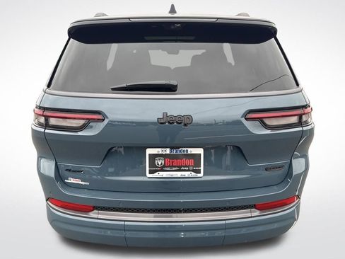 New 2026 Jeep Grand Cherokee L Summit image 4