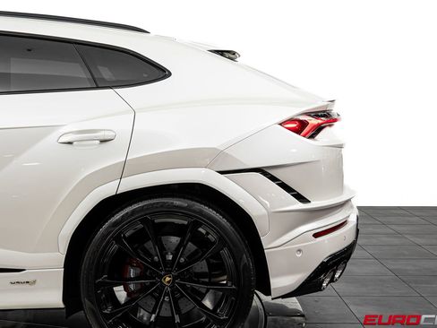 Used 2024 Lamborghini Urus S AWD/4WD image 15