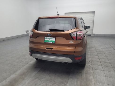Used 2017 Ford Escape SE FWD image 7