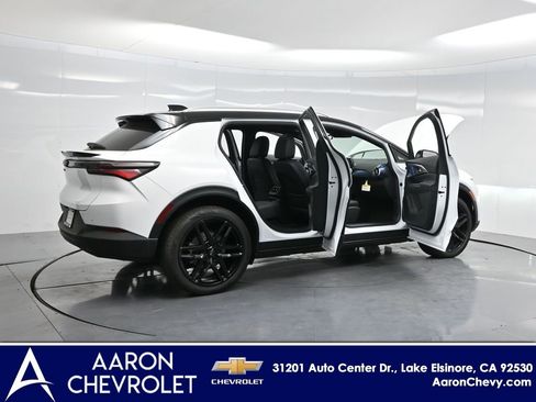 New 2026 Chevrolet Equinox EV LT w/ LPO, Blackout Package AWD/4WD image 4