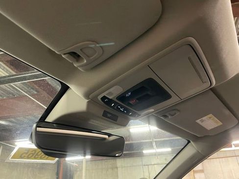 Used 2025 Honda Accord EX-L image 26