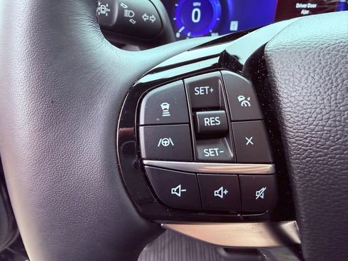 Used 2022 Ford Explorer Platinum w/ Equipment Group 601A image 26