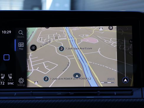 Used 2023 Volkswagen Golf R 2.0T image 17