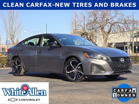 Used 2024 Nissan Altima 2.5 SR image 1