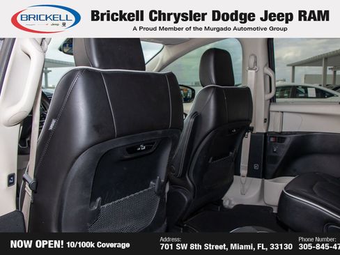 Used 2022 Chrysler Pacifica Limited image 18