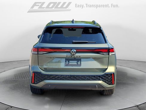 New 2026 Volkswagen Tiguan SE R-Line FWD image 6