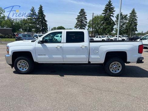 Used 2019 Chevrolet Silverado 2500 LT AWD/4WD image 2