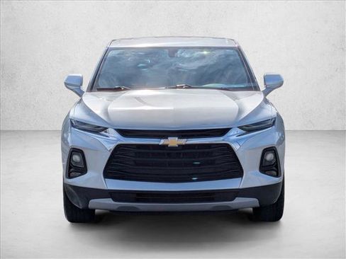 Used 2021 Chevrolet Blazer LT image 2