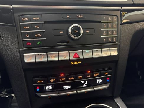 Used 2017 Mercedes-Benz E 400 4MATIC Coupe image 34