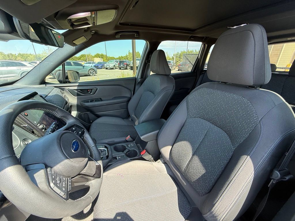 Used 2025 Subaru Forester Premium w/ Convenience Package #1 AWD/4WD image 10