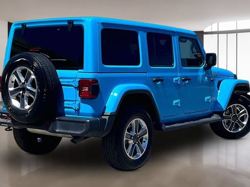 Used 2021 Jeep Wrangler Unlimited Sahara AWD/4WD image 14