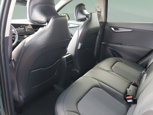 New 2026 Kia Niro Wind FWD image 5