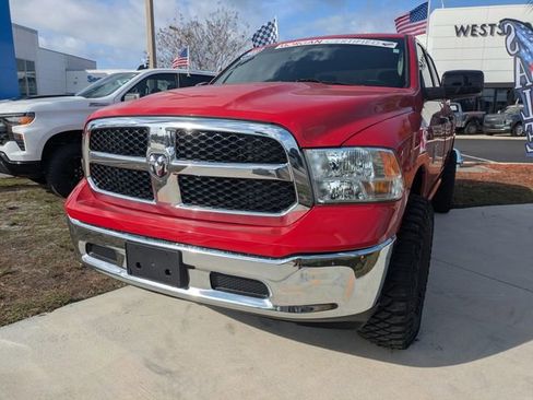 Used 2021 RAM 1500 Classic SLT image 6