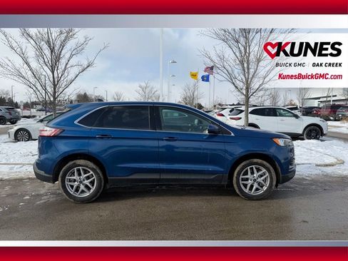 Used 2024 Ford Edge SEL image 4