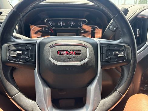 Used 2019 GMC Sierra 1500 SLT AWD/4WD image 2