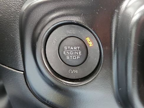 Used 2022 Jeep Gladiator Mojave w/ LED Lighting Group AWD/4WD image 23