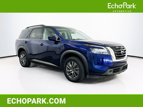 Used 2025 Nissan Pathfinder SV AWD/4WD image 1