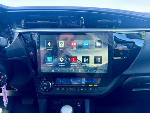 Used 2014 Toyota Corolla S image 32