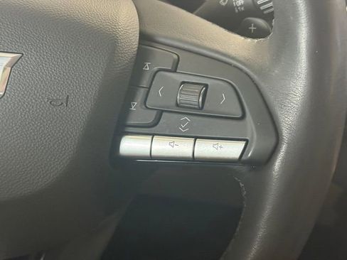 Used 2021 Cadillac XT4 Premium Luxury image 12