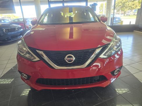 Used 2018 Nissan Sentra SV image 2