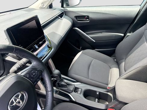 Used 2024 Toyota Corolla Cross LE w/ Moonroof Package AWD/4WD image 26