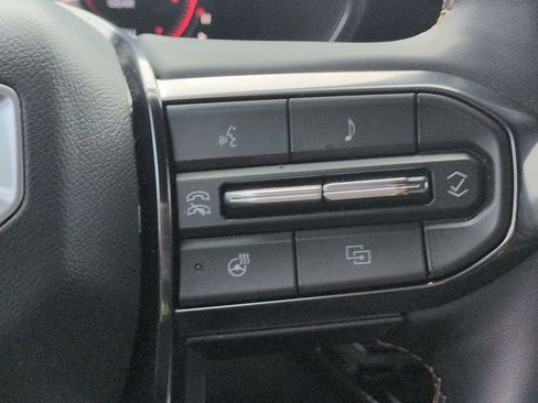 Certified 2025 GMC Canyon AT4 w/ AT4 Premium Package image 34