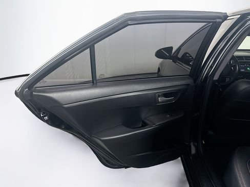 Used 2017 Toyota Camry SE FWD image 24