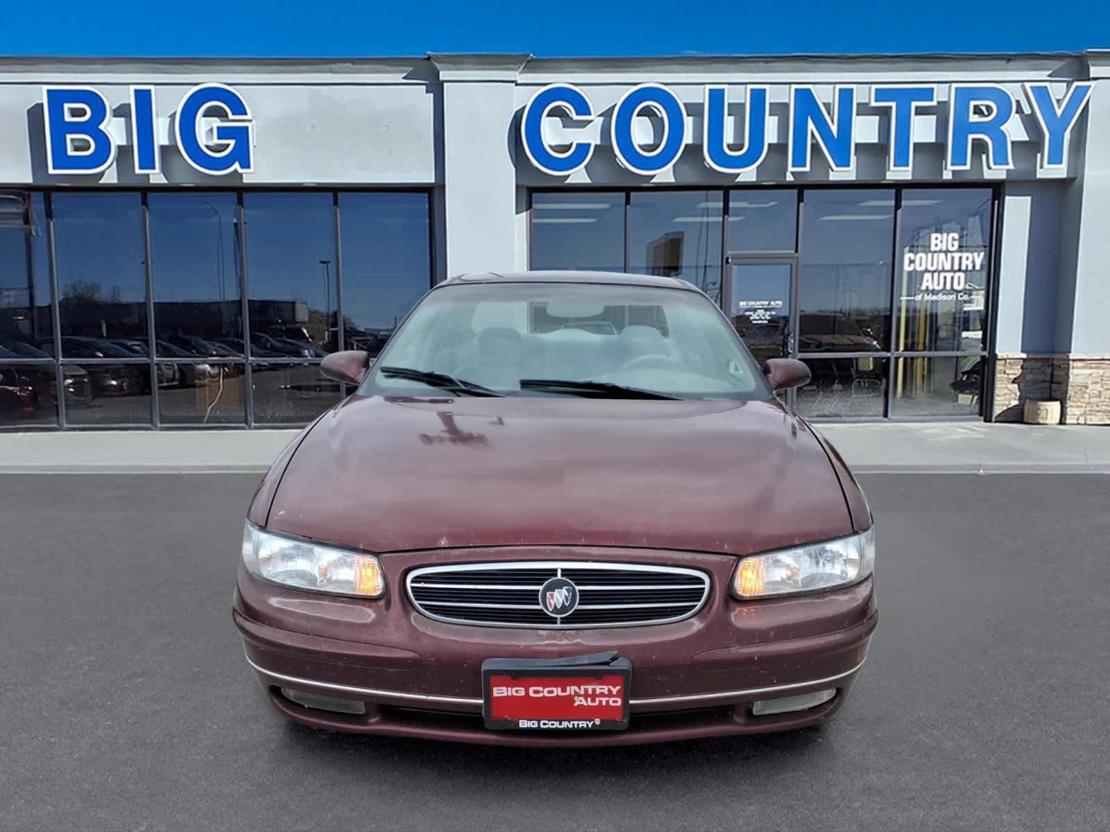 Used 2000 Buick Regal LS w/ Prestige Pkg FWD image 2