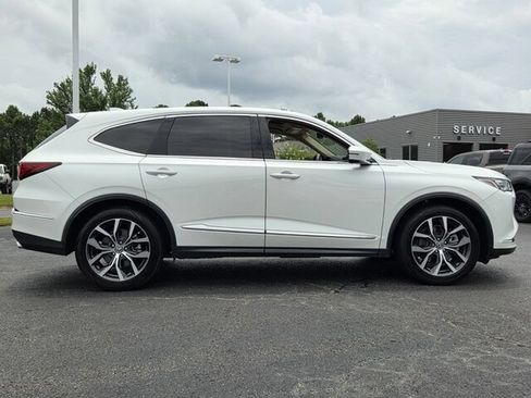 Used 2022 Acura MDX FWD w/ Technology Package image 2
