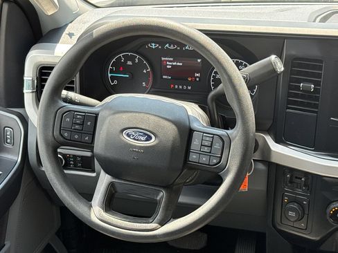 Used 2026 Ford F250 XLT AWD/4WD image 13