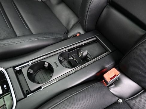 Used 2020 Porsche Panamera GTS image 27