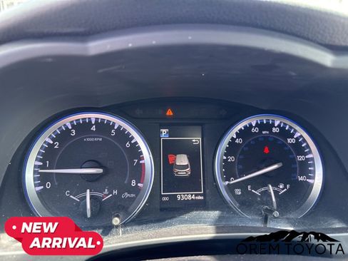 Used 2018 Toyota Highlander XLE image 21