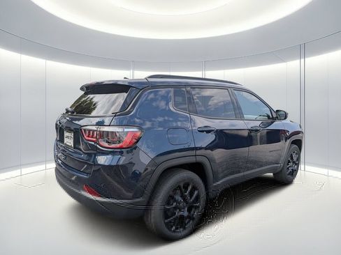 New 2026 Jeep Compass Latitude AWD/4WD image 4