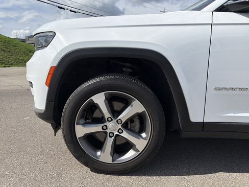 Used 2023 Jeep Grand Cherokee L Limited image 6