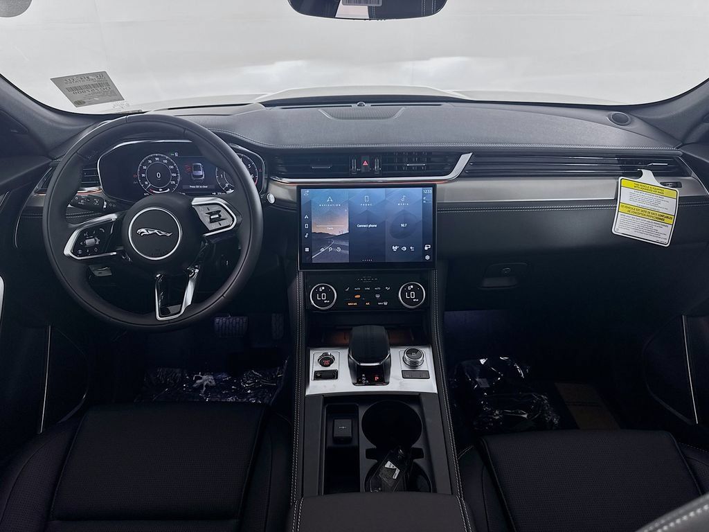New 2026 Jaguar F-PACE R-Dynamic S AWD/4WD image 22
