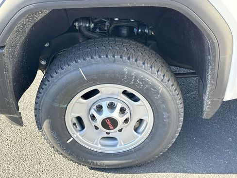 New 2025 GMC Sierra 2500 Pro w/ Convenience Package image 11