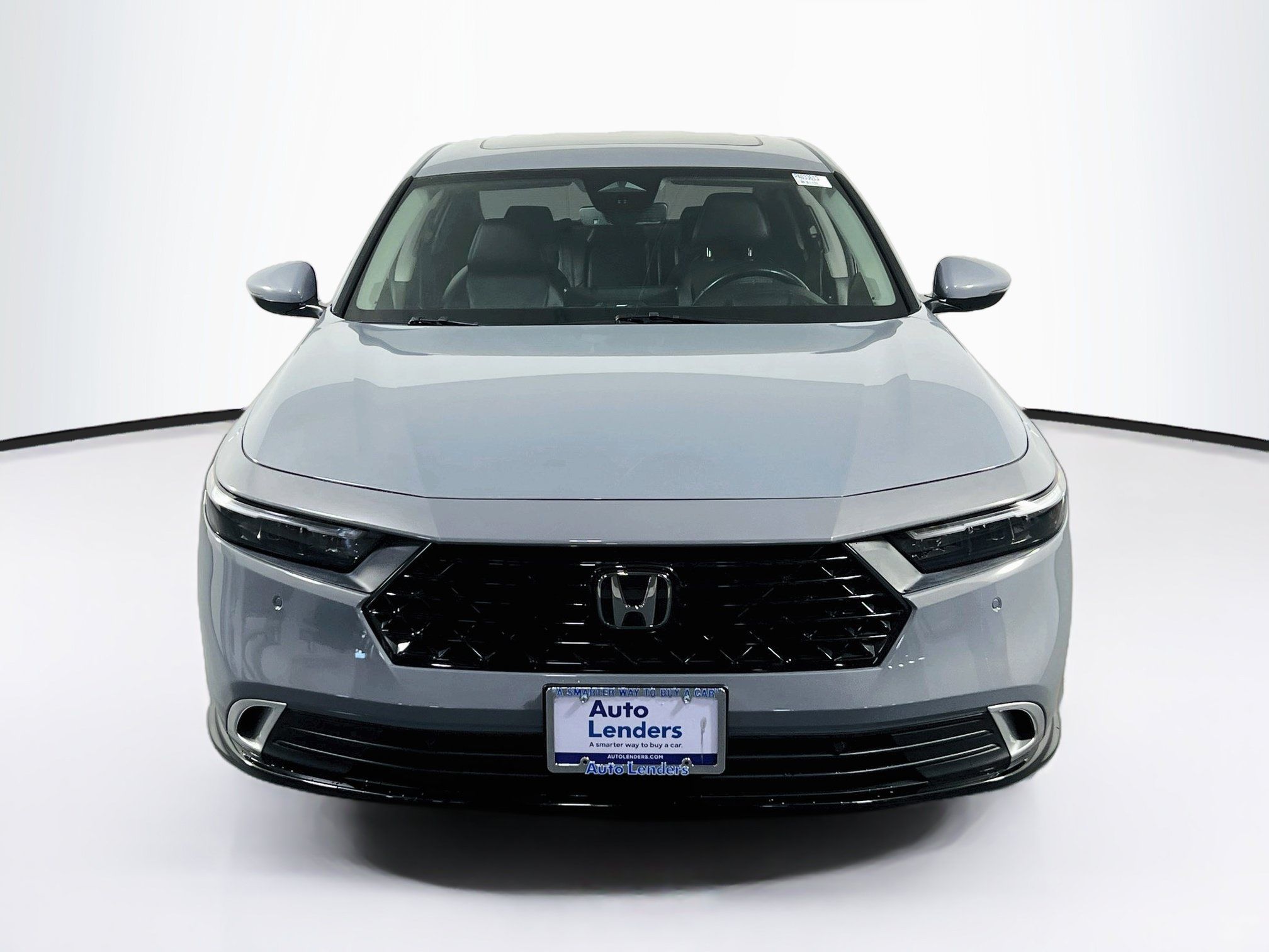 Used 2023 Honda Accord Touring image 2
