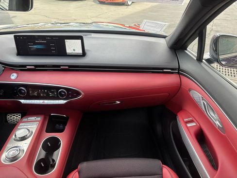 Used 2025 Genesis GV70 3.5T Sport image 20
