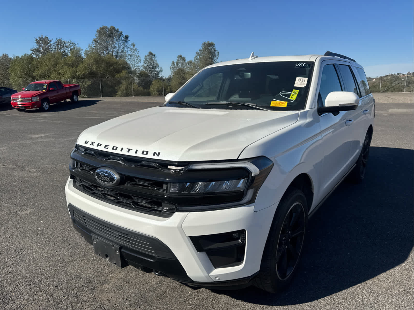 Used 2023 Ford Expedition Limited AWD/4WD image 1