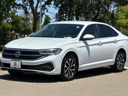 Used 2022 Volkswagen Jetta S FWD image 8