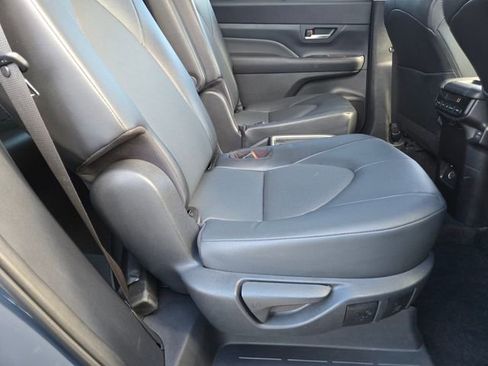 Certified 2025 Toyota Grand Highlander AWD image 15