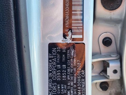 Used 2017 Kia Rio LX image 31