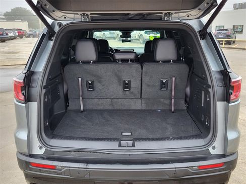 Used 2024 GMC Acadia Elevation w/ Black Edition image 12