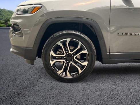 Used 2022 Jeep Compass Limited AWD/4WD image 11
